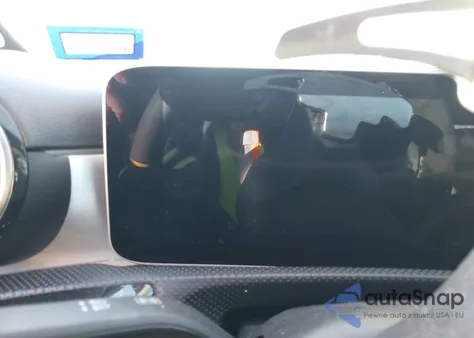 2020 Mercedes-Benz A 220 z USA, uszkodzony, nr VIN W1K3G4EB2LW047290